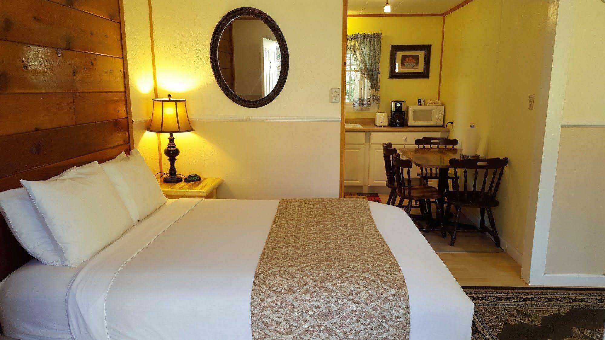 Mountain View Lodge - No Pets Allowed แพ็ควูด ภายนอก รูปภาพ